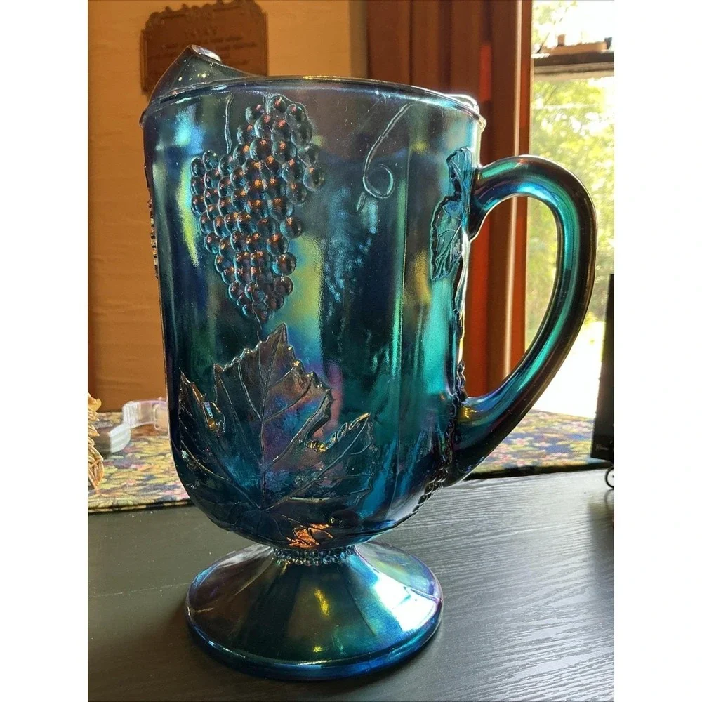 Vintage Indiana Colony Glass Grape Harvest‎ Carnival Blue Pitcher 64 Oz